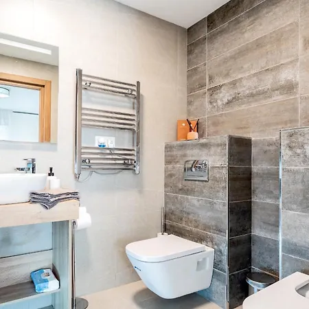 Luxury Escape In Puerto Banus
